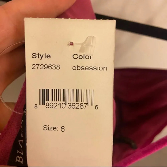 NWT Black Halo Bowery V-Neck Velvet Sheath Dress Pink Size 6 - Picture 11 of 11